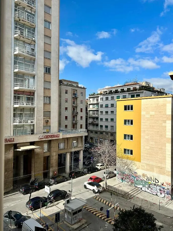Bed & Breakfast B&B Ungheria Ottantaquattro Palermo Italy