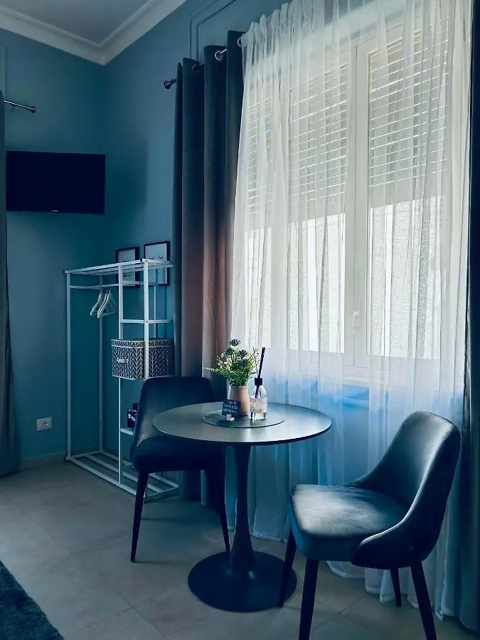 B&B Ungheria Ottantaquattro Palermo Bed & Breakfast