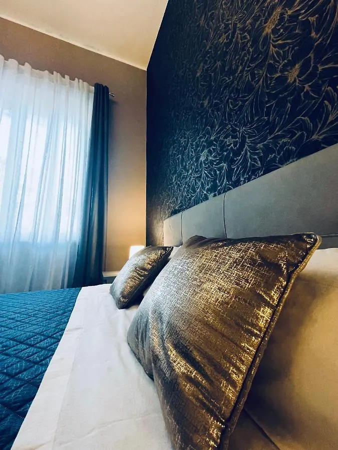 B&B Ungheria Ottantaquattro Palermo 0*,  Włochy